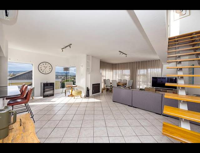 4 BEDROOM PROPERTY TO RENT IN WEST BEACH